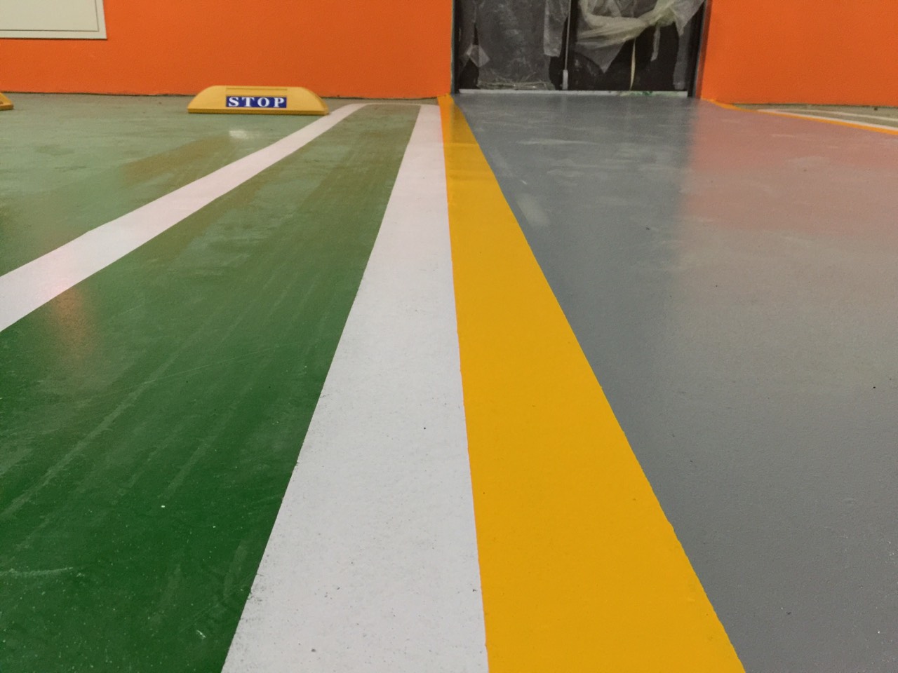 Epoxy無接縫地坪施工